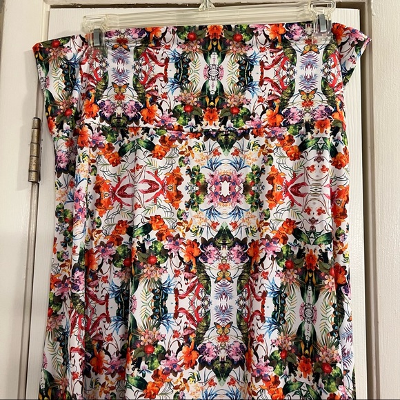 Maxi Skirt - Picture 2 of 3